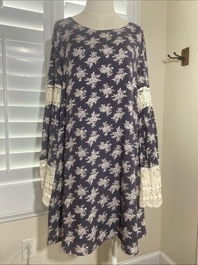 entro Navy Floral Long Crochet Lace Bell Sleeve Swing Dress Size S Whimsy Boho